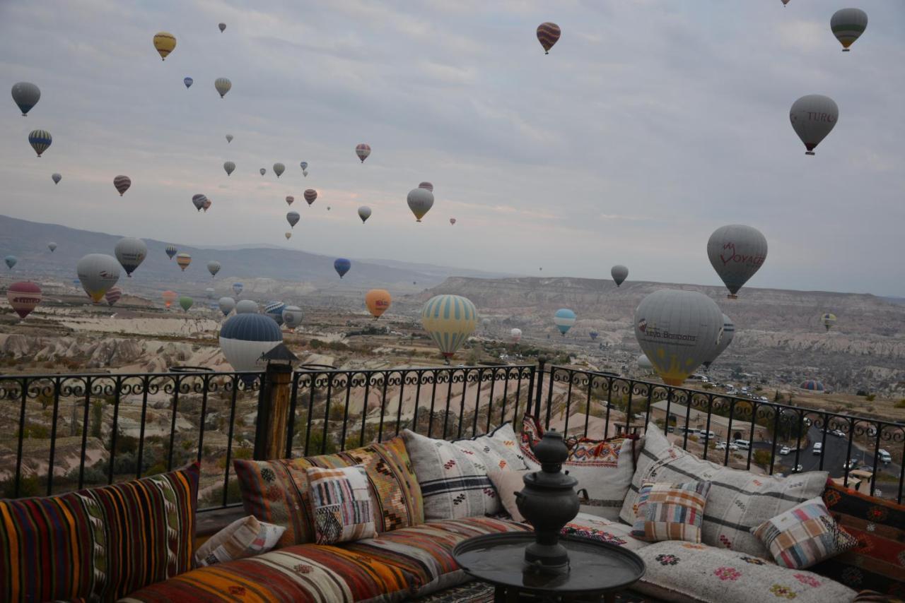 Hotel Lalesaray Ючхисар Екстериор снимка