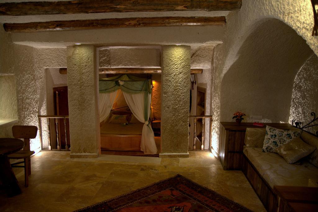 Hotel Lalesaray Ючхисар Екстериор снимка