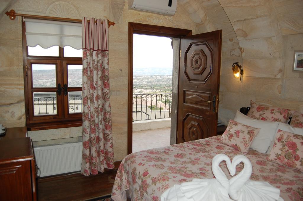 Hotel Lalesaray Ючхисар Екстериор снимка