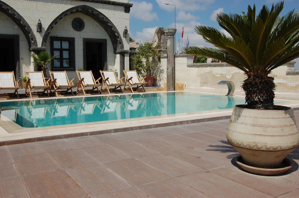 Hotel Lalesaray Ючхисар Екстериор снимка