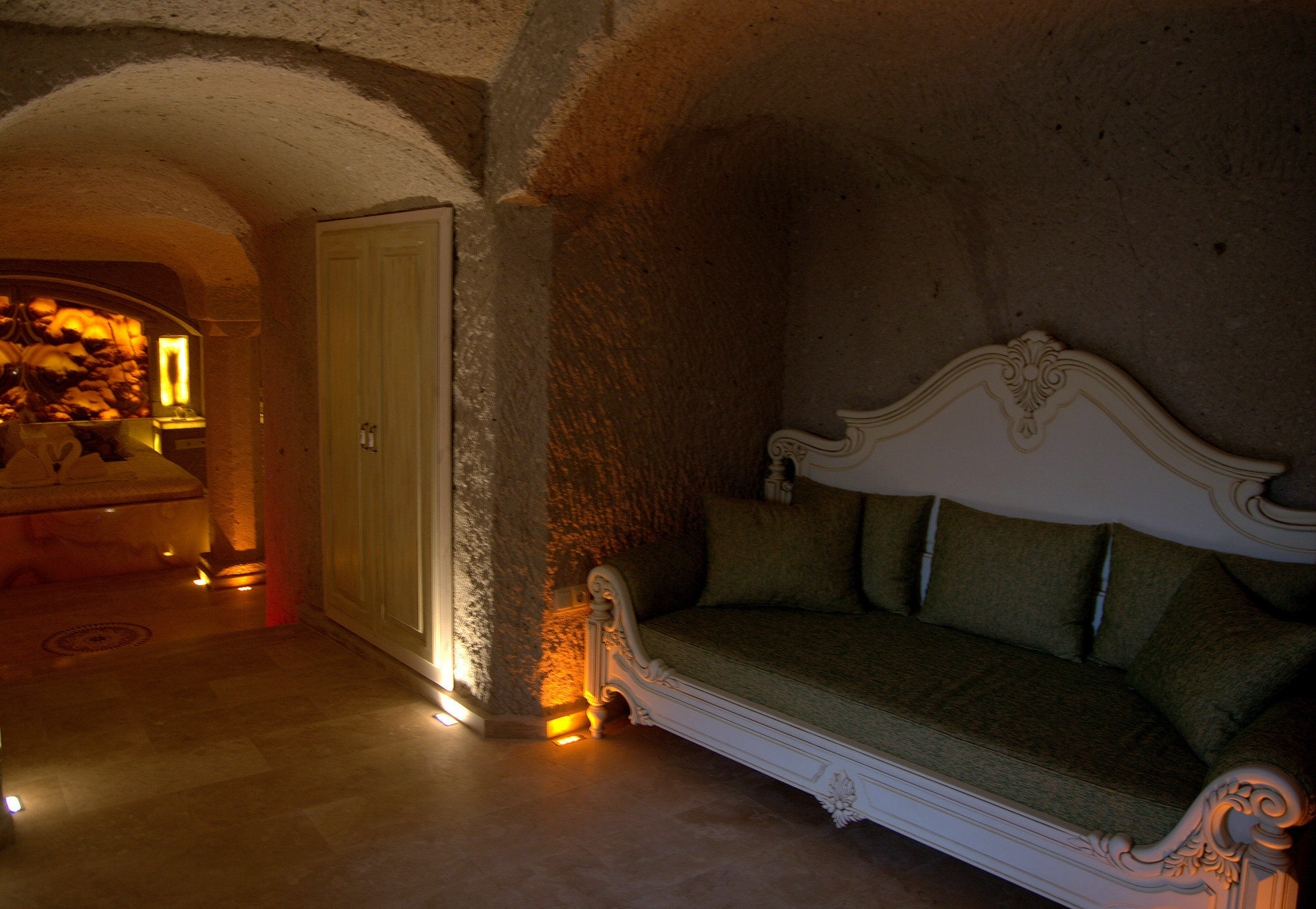 Hotel Lalesaray Ючхисар Екстериор снимка
